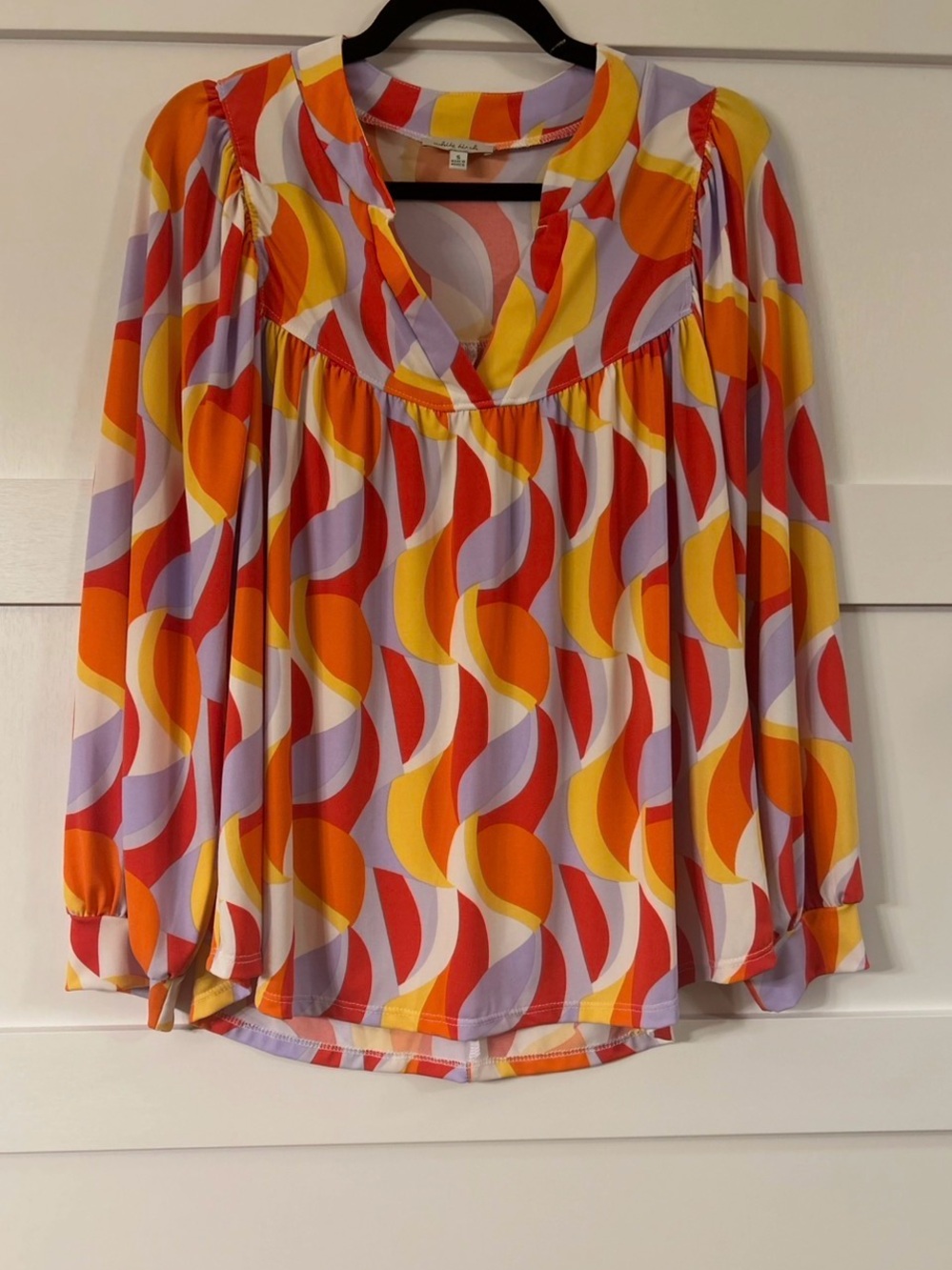 White Birch Women’s Retro Wave Print Blouse in Orange, Red & Lavender